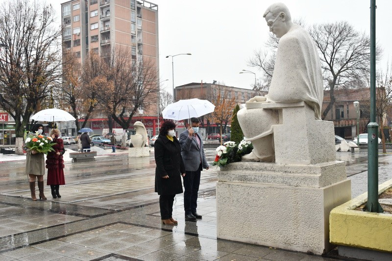 Споменик на Конески во Прилеп / Фото: МИА